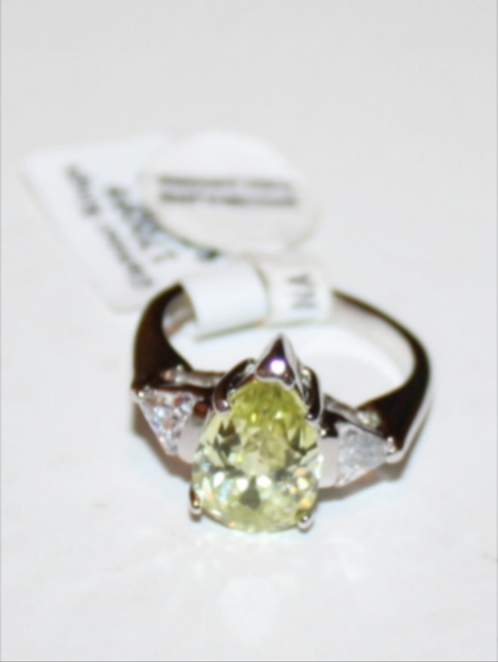 NWT 3 Stone Fashion Ring - Size 6